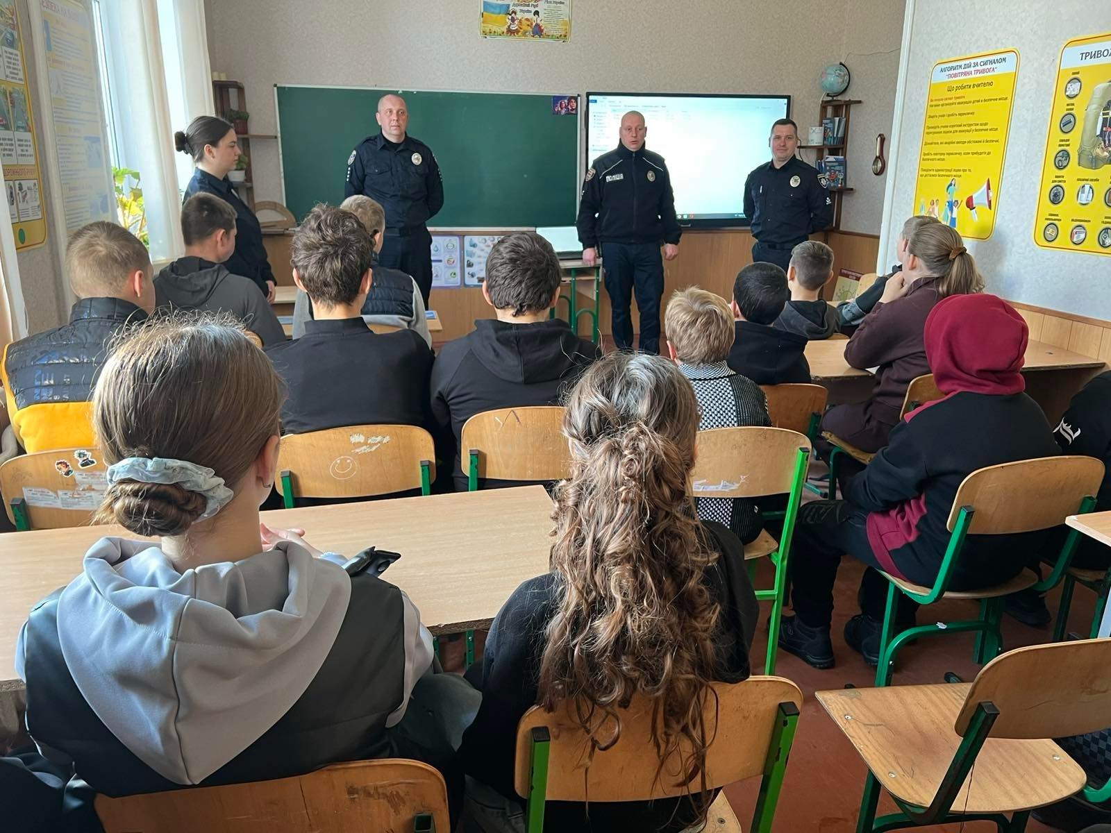 Новини Козятина - фото з Козятинські правоохоронці проводять інформативні зустрічі з учнями