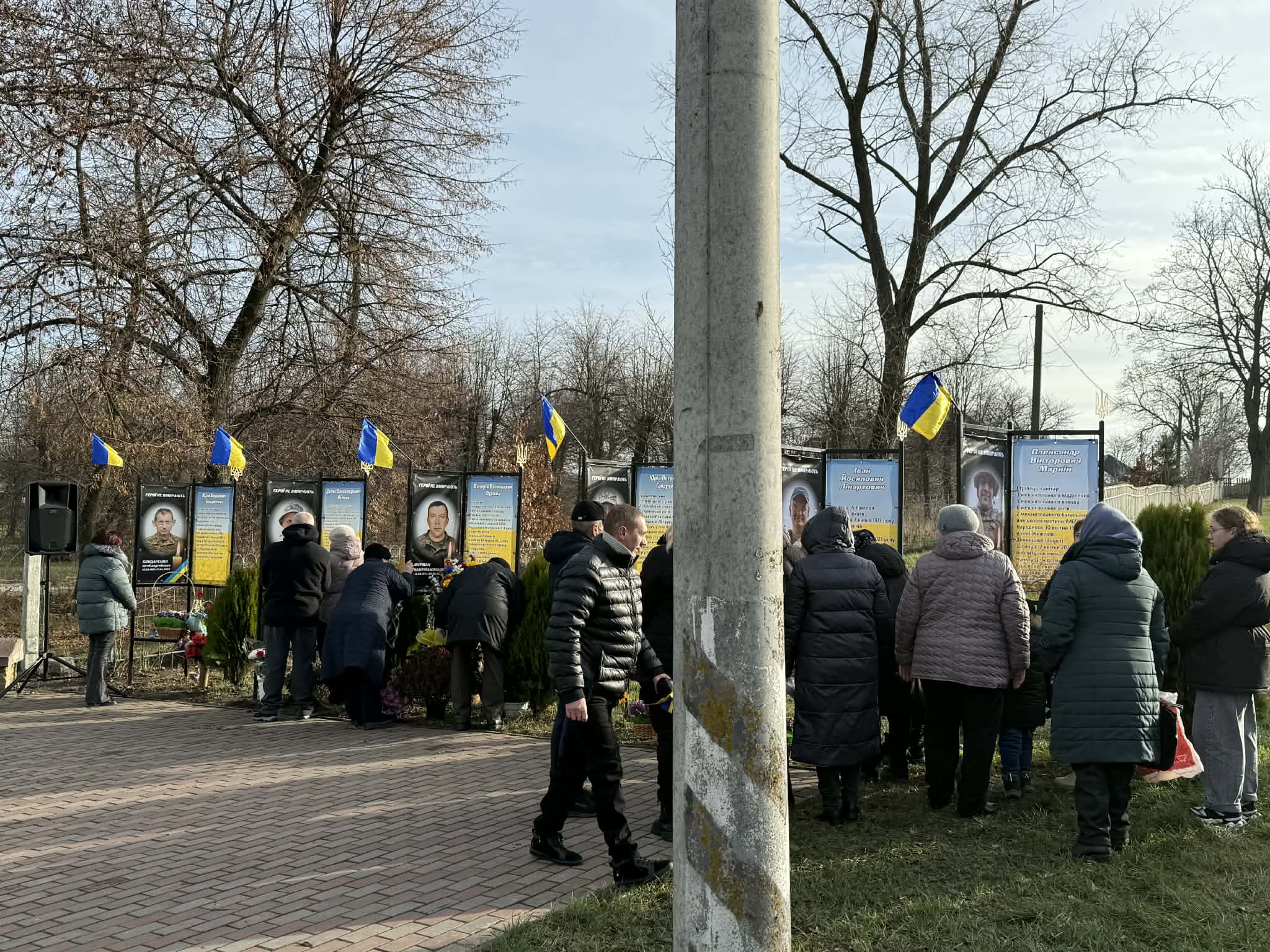 Новини Козятина - фото з В Жежелеві меморіал Героїв поповнився ще 5-ма плакатами земляків