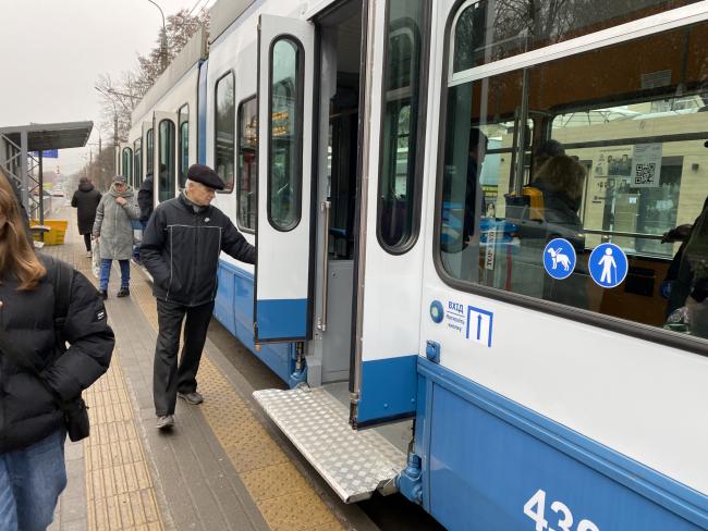 Новини Вінниці - фото з На маршрут №5 виїхав оновлений трисекційний трамвай