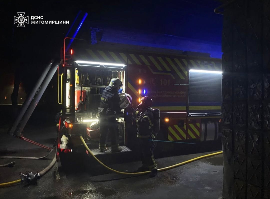 Новини Житомира - фото з Вночі у Бердичеві горів магазин