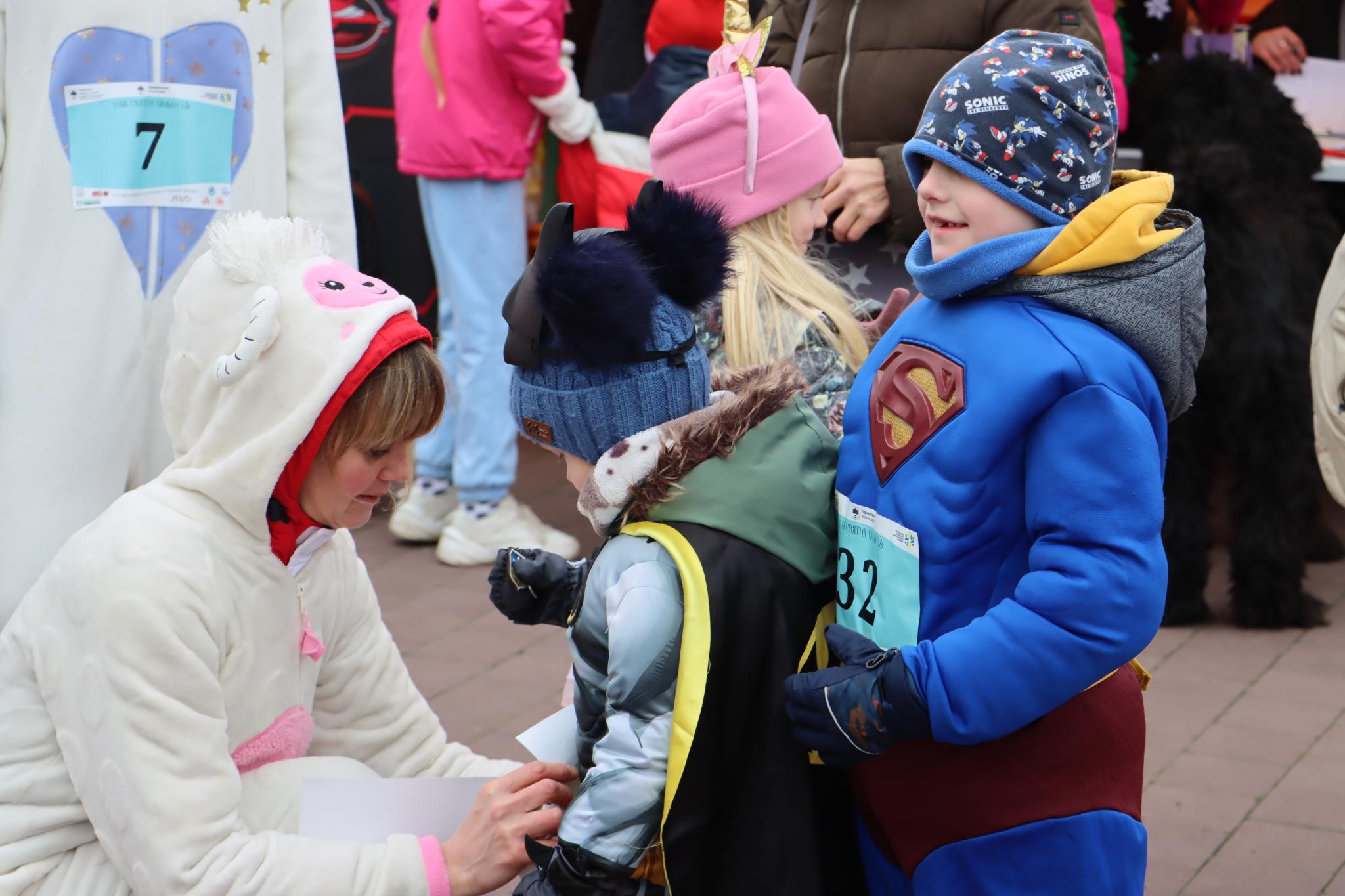 Новини Тернополя - фото з На набережній провели благодійний забіг, щоб допомогти дітям, які постраждали від ракетного удару по Тернополю