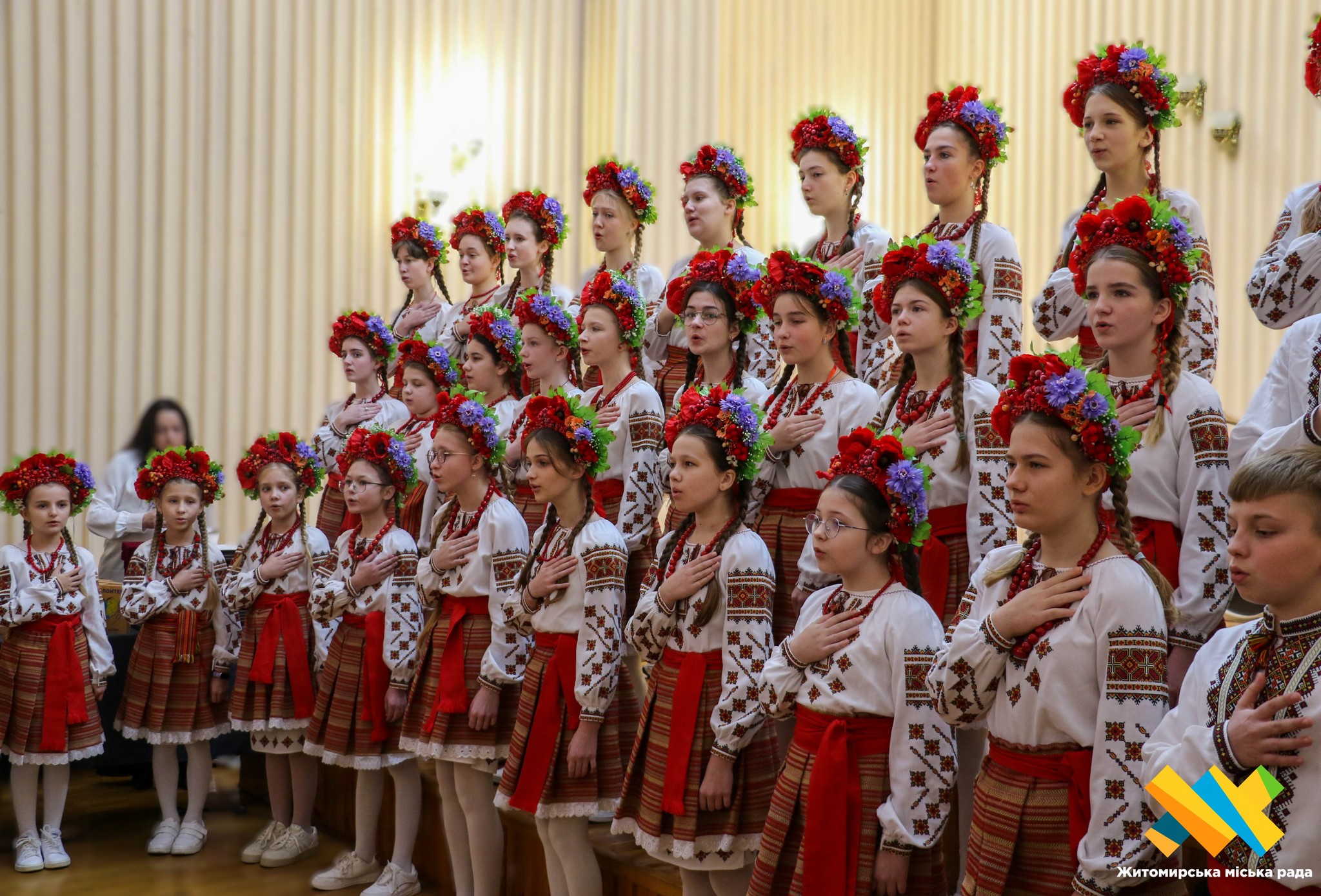 Новини Житомира - фото з До Міжнародного дня волонтера у міськраді відзначили тих, чия відданість та праця стали частиною нашої стійкості