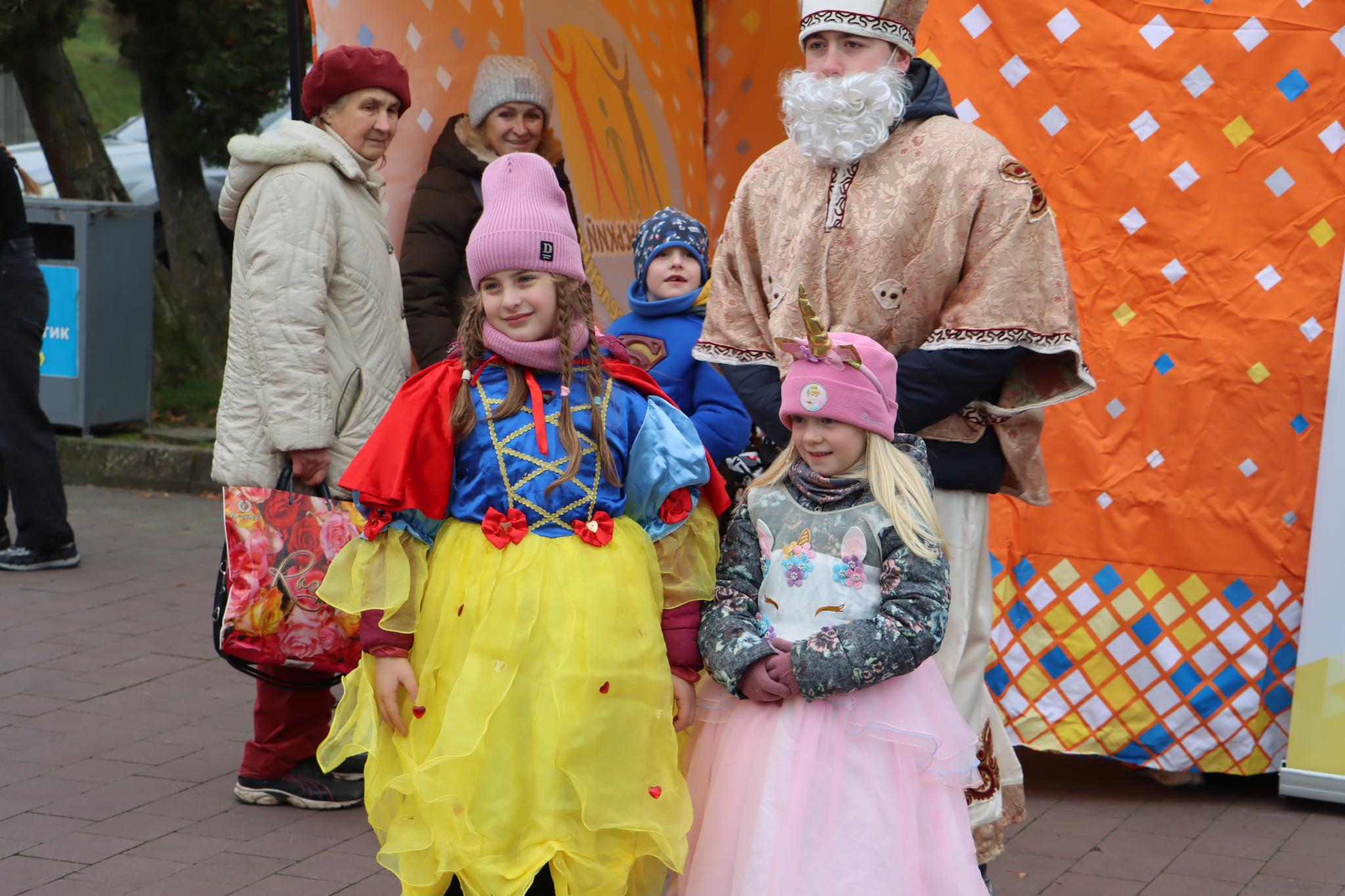 Новини Тернополя - фото з На набережній провели благодійний забіг, щоб допомогти дітям, які постраждали від ракетного удару по Тернополю