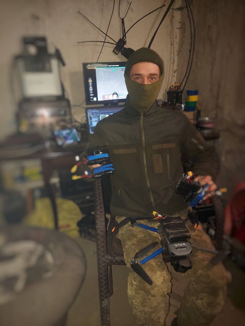 Новини Тернополя - фото з На ярмарці в Класичному ліцеї зібрали 21 тисячу гривень для військових