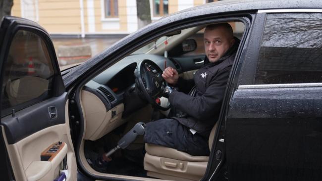 Новини Вінниці - фото з «Думаю про сім’ю — і рухаюся вперед»: ветеран після протезування сів за кермо та зайнявся боротьбою на татамі