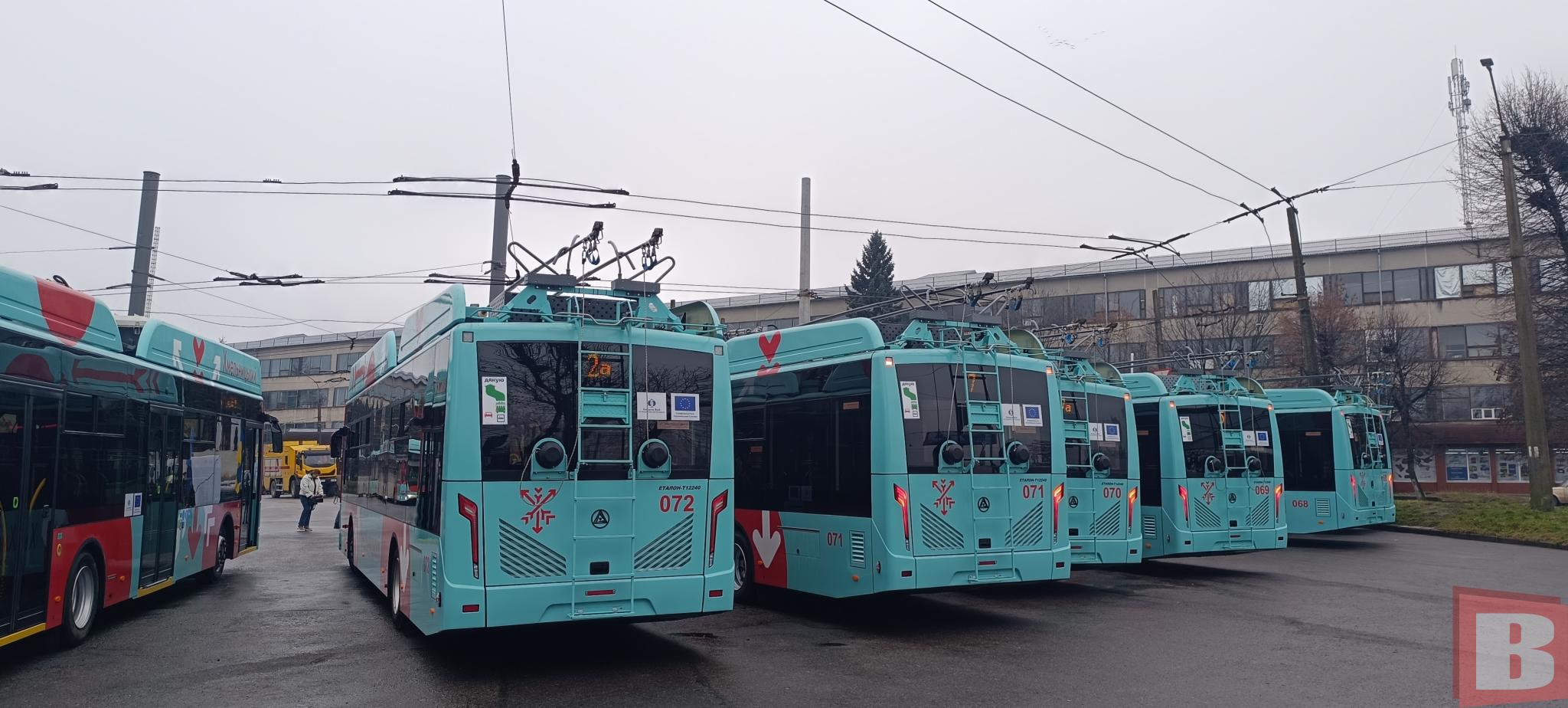 Новини Хмельницького - фото з Маршрут №8 продовжать, а №4 підсилять: як курсуватимуть нові тролейбуси у Хмельницькому