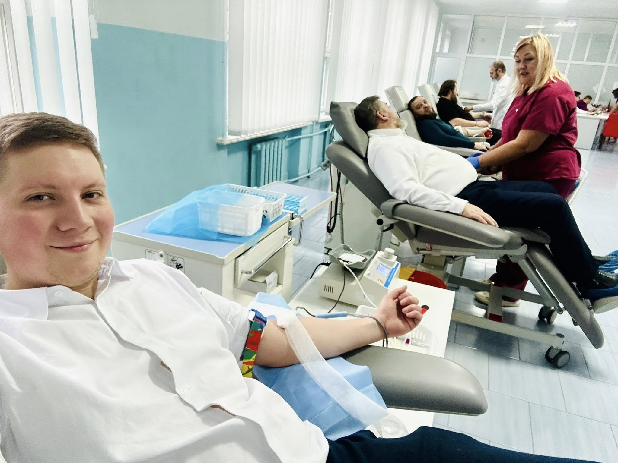 Новини Тернополя - фото з Священники Свято Троїцького духовного центру здали кров для потребуючих