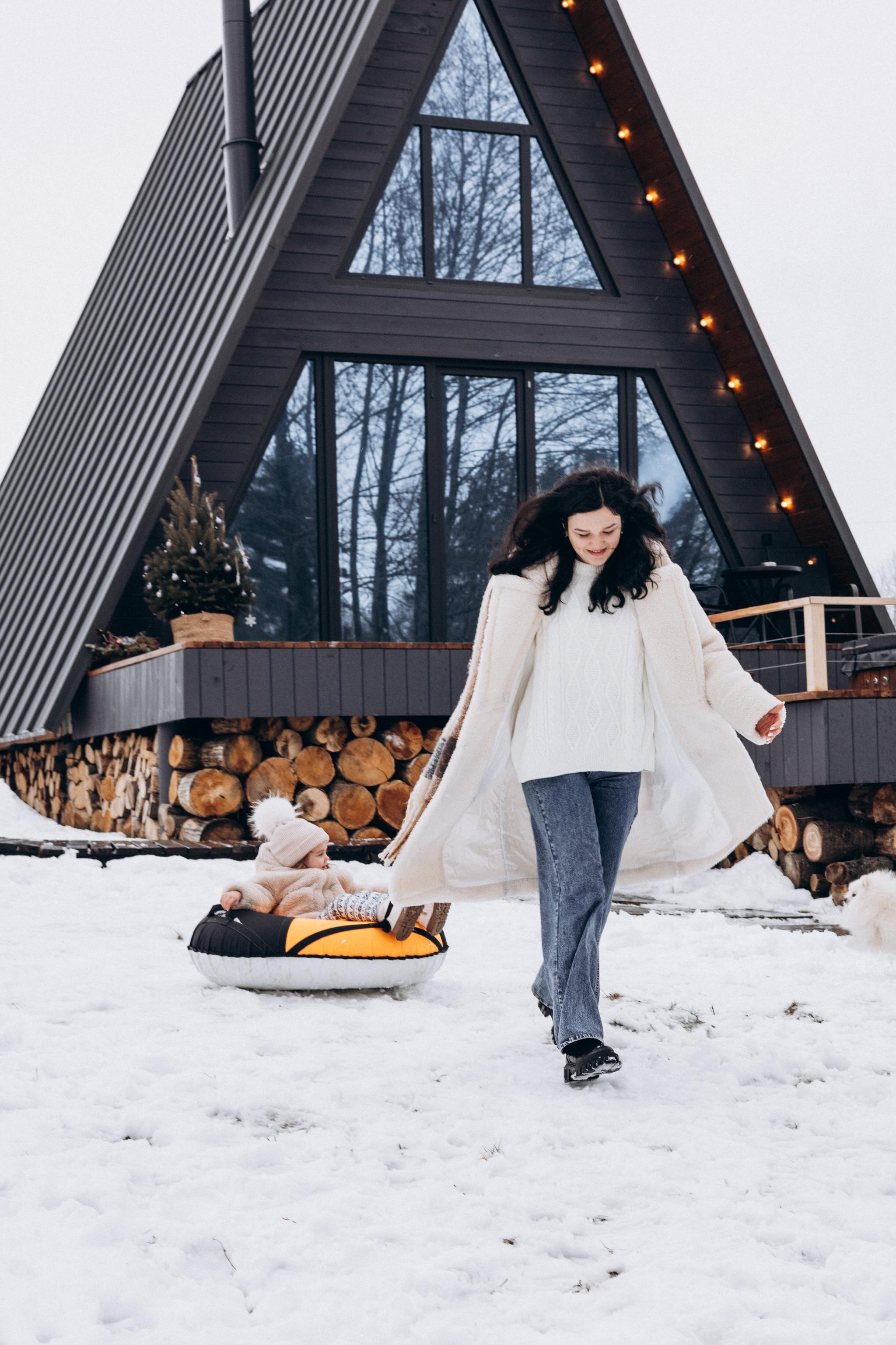 Новини Вінниці - фото з Куди поїхати на відпочинок взимку поруч із Вінницею: затишний простір з будиночками A-frame «PLESO» (Новини компаній)