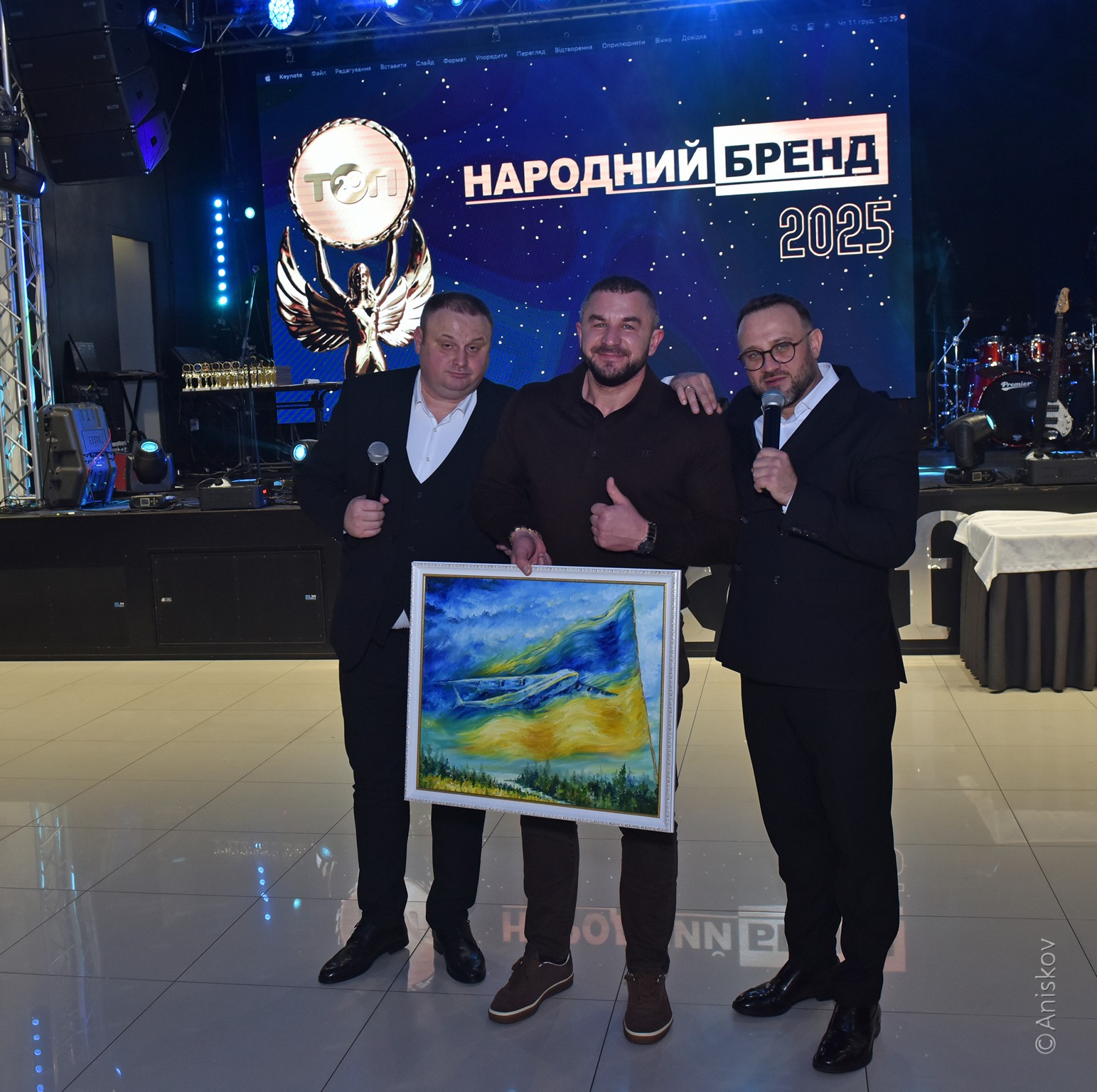 Новини Хмельницького - фото з Вони кращі серед кращих: у Хмельницькому нагородили переможців конкурсу «Народний бренд-2025»