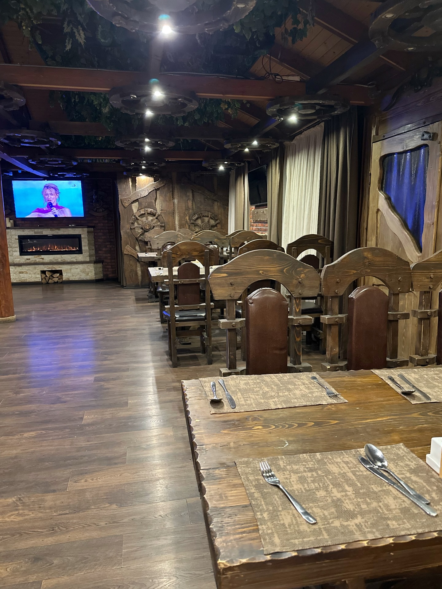 Новини Тернополя - фото з Шахед влучив за 30 метрів від закладу: колиба «Автопорт» відновила роботу після обстрілу