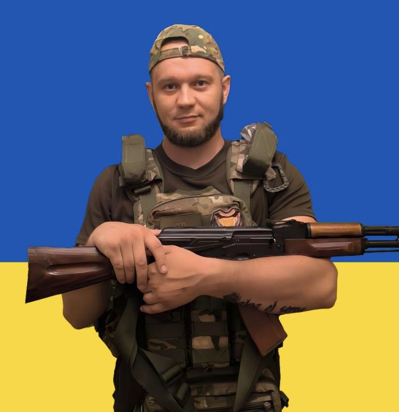 Новини Хмельницького - фото з На Хмельниччину на щиті повертаються четверо захисників: Сергій Баран, Артур Бойко, Сергій Лукасевич, Олексій Паршиков Сергій Лукасевич