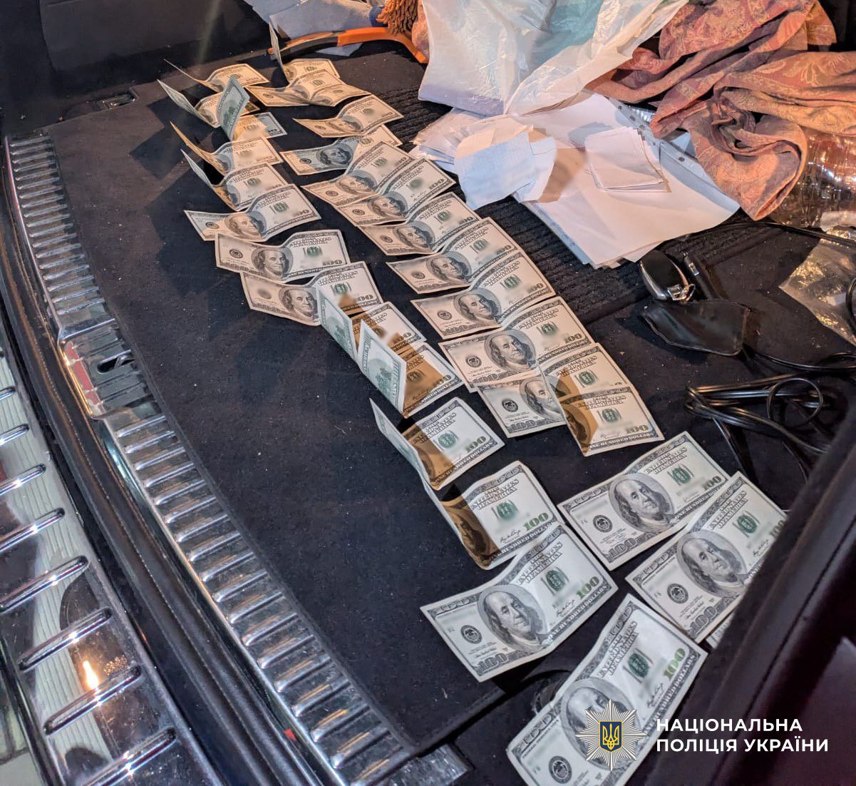 Новини Житомира - фото з Бердичівлянин «гарантував» знайомому інвалідність за 3 000 доларів: фігурант отримав підозру