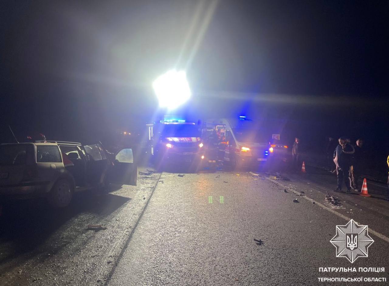 Новини Тернополя - фото з Аварія з вантажівкою неподалік Ступок: є травмовані, рух ускладнений