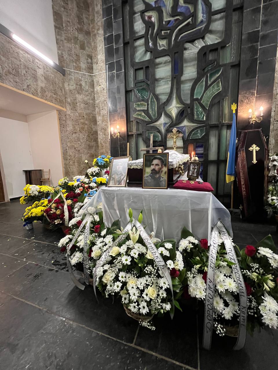 Новини Тернополя - фото з «Завжди був у вирії подій і не ховався від небезпек»: Тернопіль прощається з пластуном та захисником Андрієм Будою