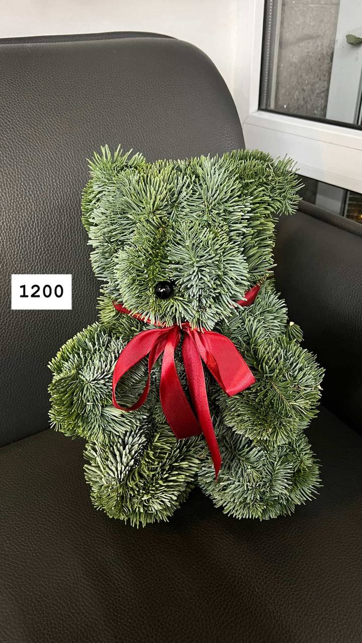 Новини Тернополя - фото з Авторські віночки, букети і ялинковий коник: де замовити новорічні декорації в Тернополі та їх ціни