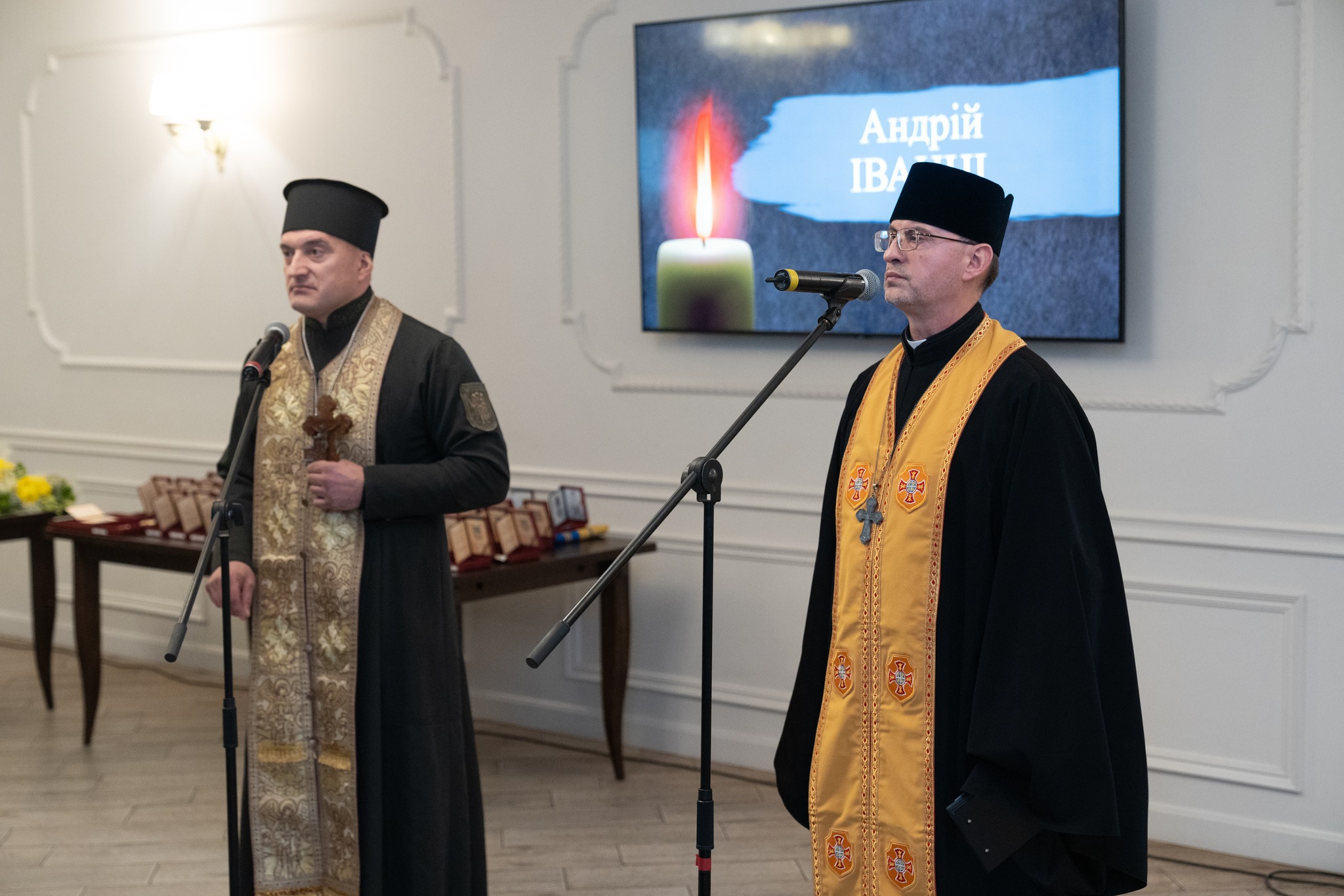 Новини Тернополя - фото з Нагороди 52 загиблих військовослужбовців із Тернопільщини вручили їх родинам