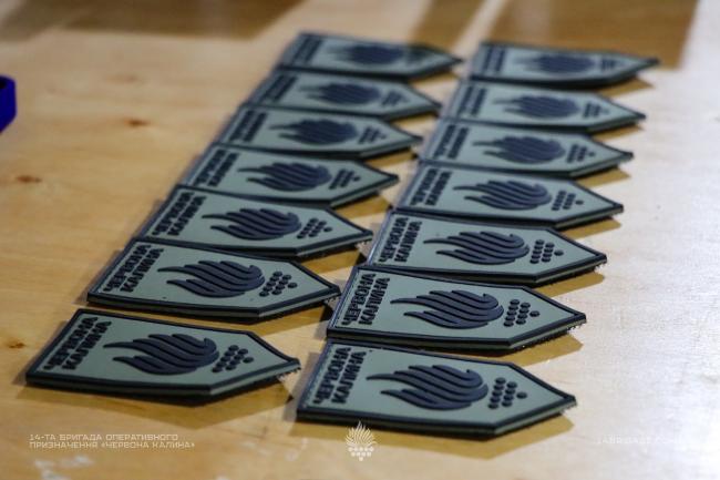 Новини Вінниці - фото з Бійцям бригади «Червоної Калини» вперше вручили бойові шеврони