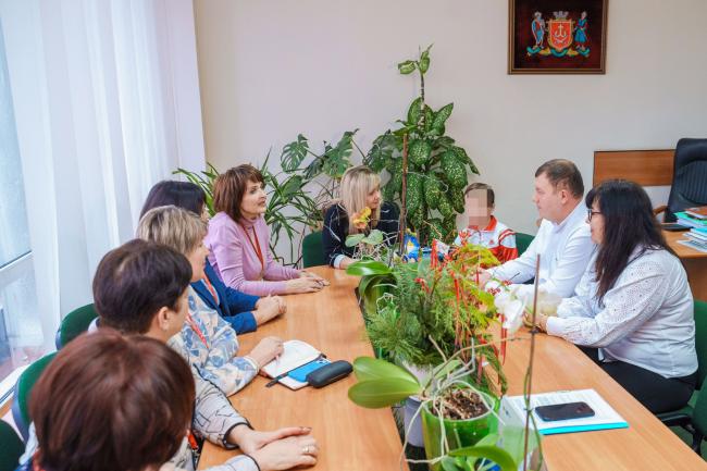 Новини Вінниці - фото з Патронатна родина Тишкевичів прийняла семирічного хлопчика