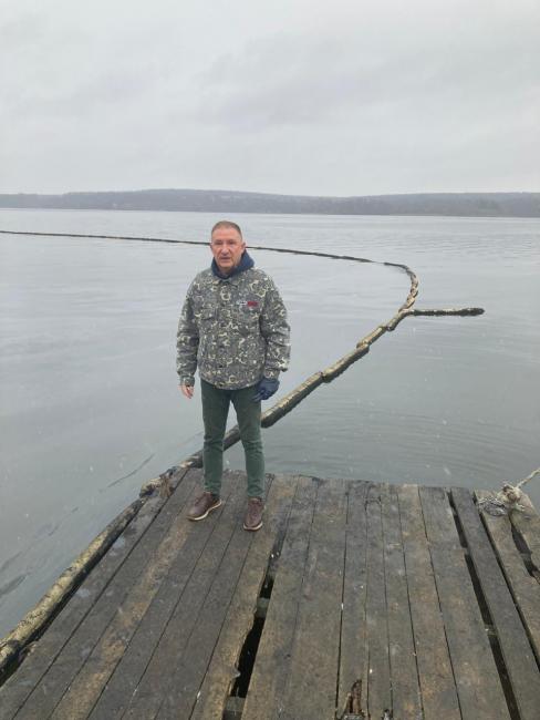 Новини Вінниці - фото з В Ладижині перевіряють воду після витоку мазуту: поради для місцевих