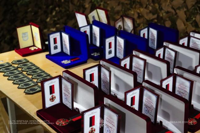 Новини Вінниці - фото з Бійцям бригади «Червоної Калини» вперше вручили бойові шеврони