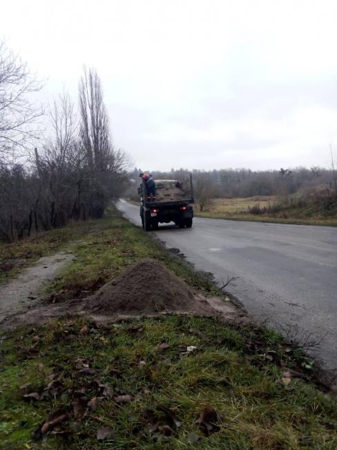 Новини Вінниці - фото з На дорогах Вінниччини тривають роботи: вирівнюють покриття і готують до негоди
