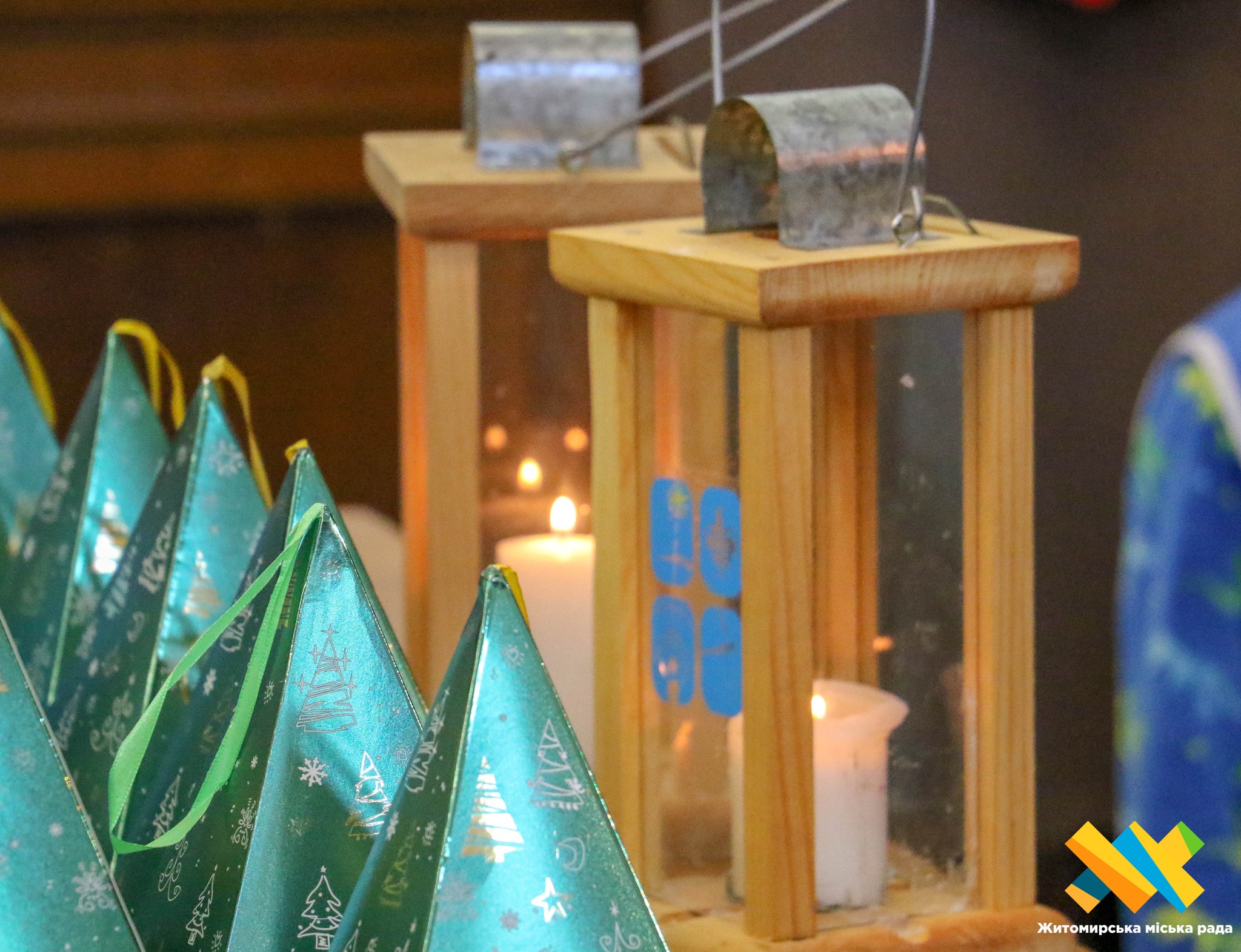 Новини Житомира - фото з У Житомирській міській раді до Різдва можна буде запалити вогонь від лампадки з Вифлеємським вогнем Миру