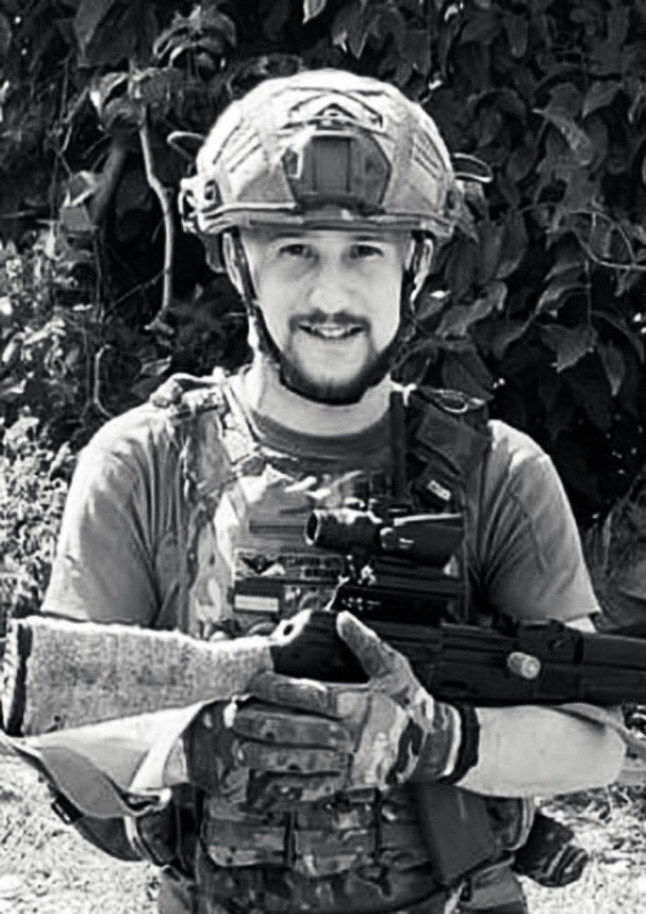  Анатолій Мельник