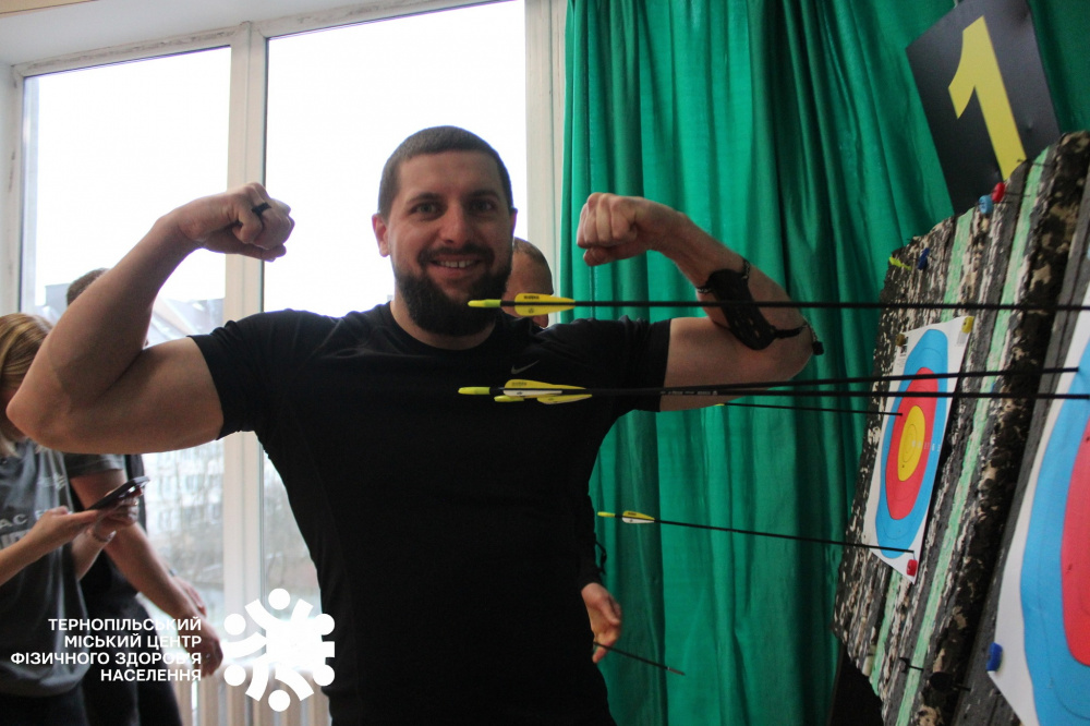 Новини Тернополя - фото з Ветерани та ветеранки змагалися у турнірі зі стрільби з лука