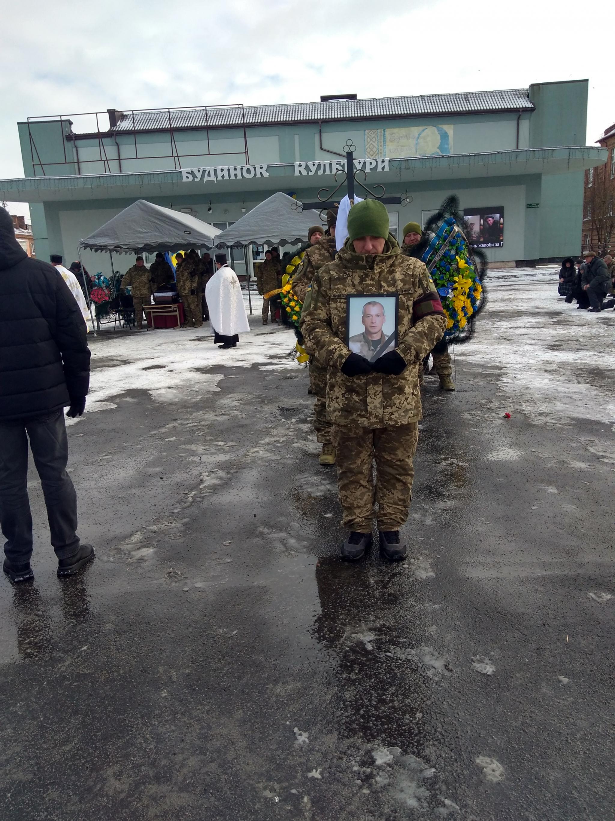 Новини Козятина - фото з Позивний «Форсунка» у Юри був ще з АТО. 24 вдерся ворог, а 26 він вже був у Бахмуті.