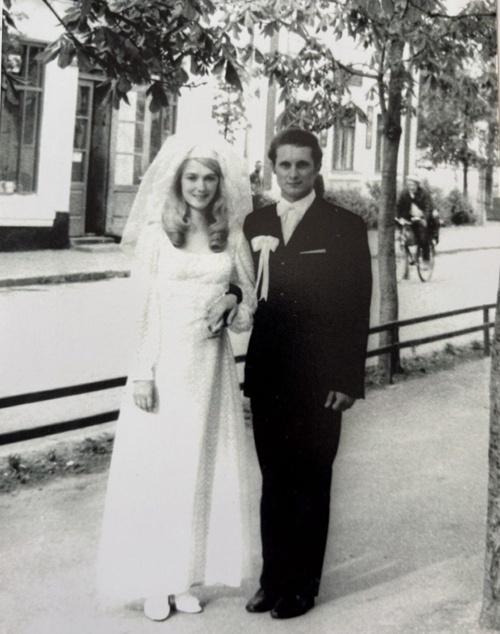 Новини Вінниці - фото з «За сукнею для Софії Ротару їздив Василь Зінкевич»: спогад про вінничанку і її костюми для «зірок» естради