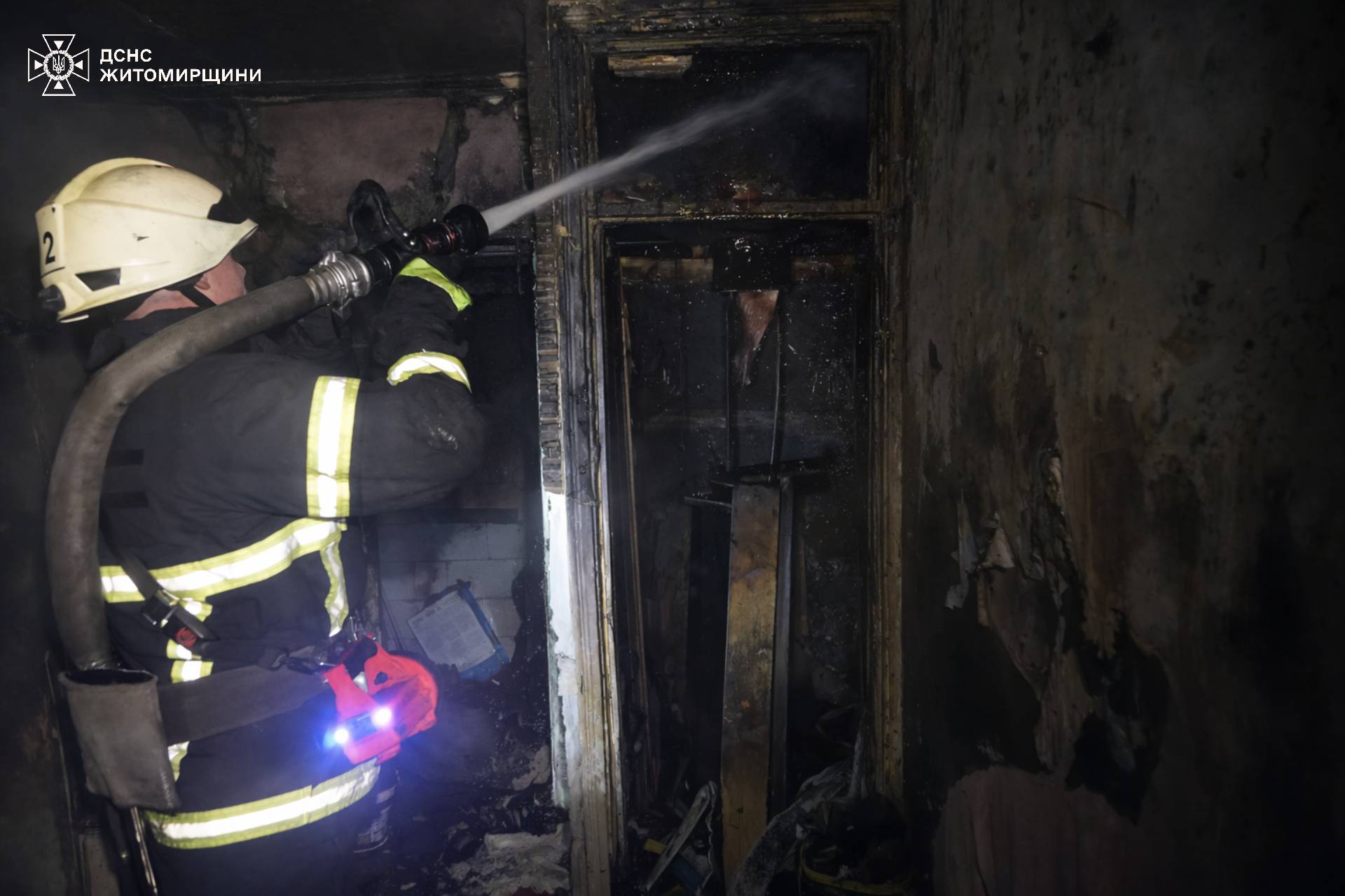 Новини Житомира - фото з У Житомирі горів гуртожиток: 15 людей евакуйовано