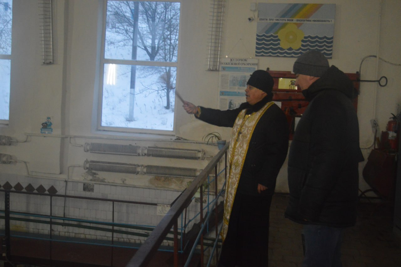 освячення води на "Хмельницькводоканалі" до Водохреща