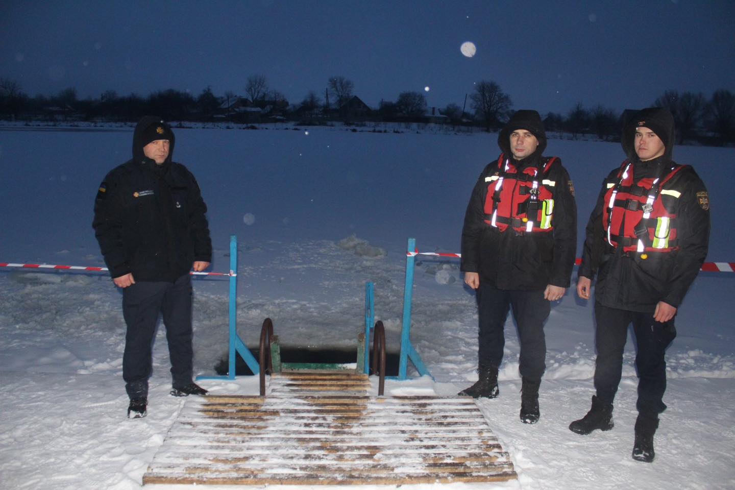 Новини Козятина - фото з «Валентин, ти купатися будеш?— Буду, тільки давай рушник і 20 градусів з плюсом»