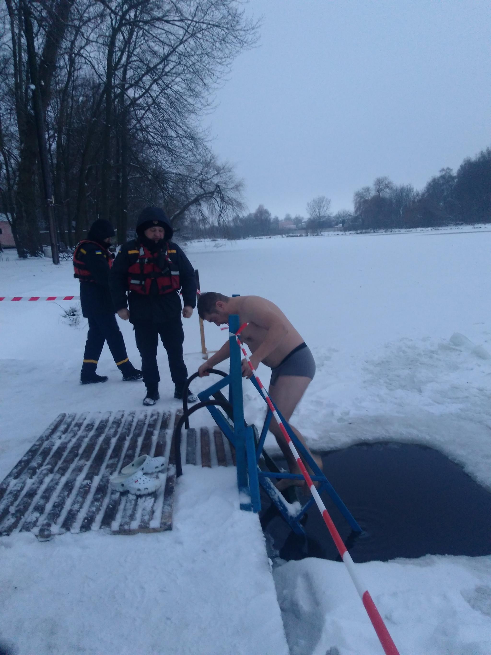 Новини Козятина - фото з «Валентин, ти купатися будеш?— Буду, тільки давай рушник і 20 градусів з плюсом»