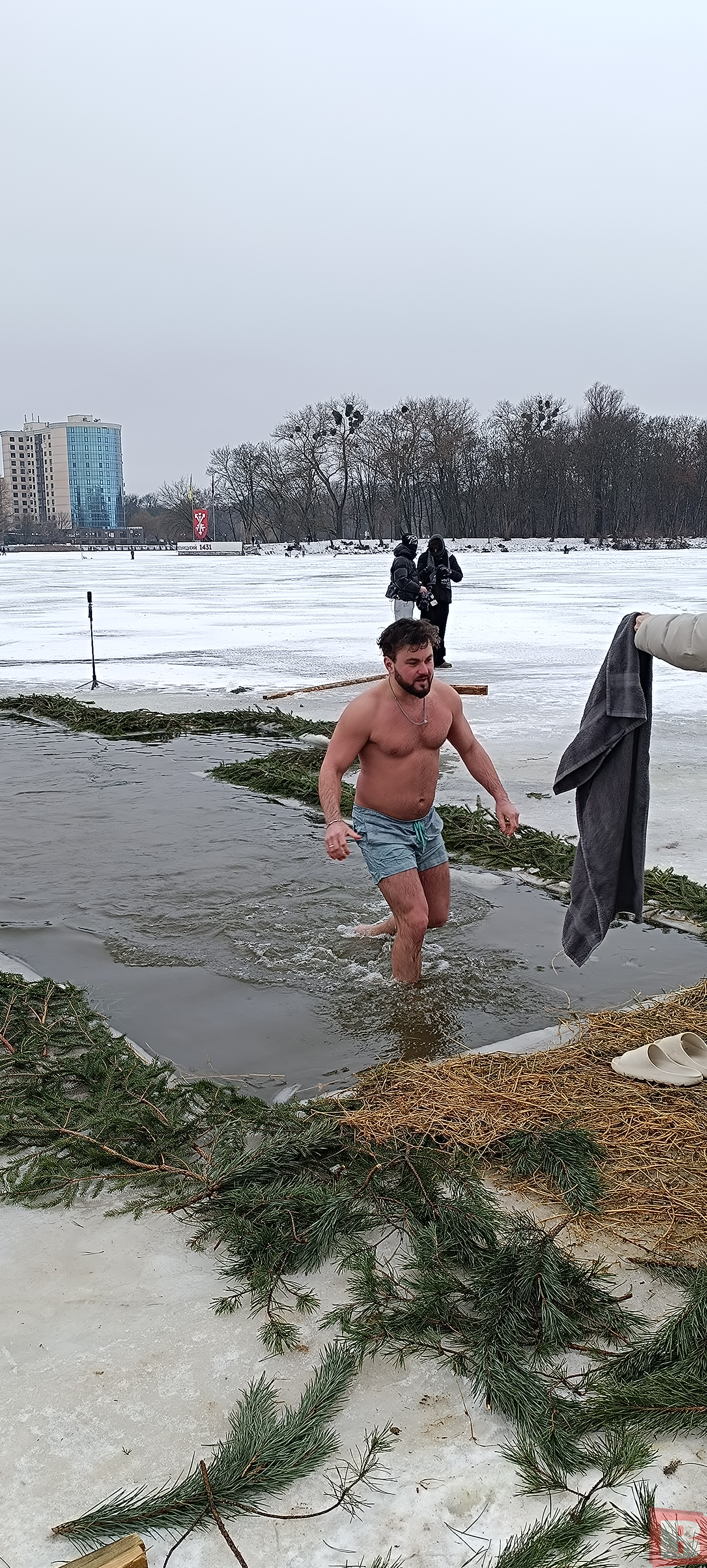 Новини Хмельницького - фото з Як хмельничани купаються на Водохреща (РЕПОРТАЖ)
