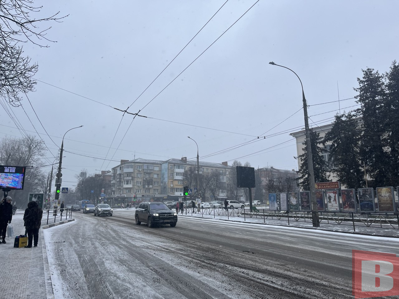 Новини Хмельницького - фото з ДТП та засніжені траси: ситуація на дорогах Хмельниччини