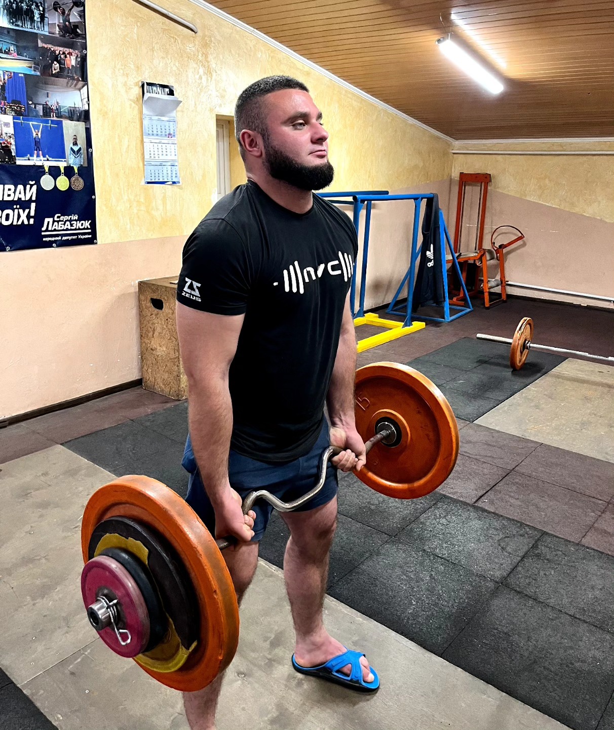 Новини Хмельницького - фото з Що відомо про працівника ТЦК з Волочиська, який знімав знущання над затриманим