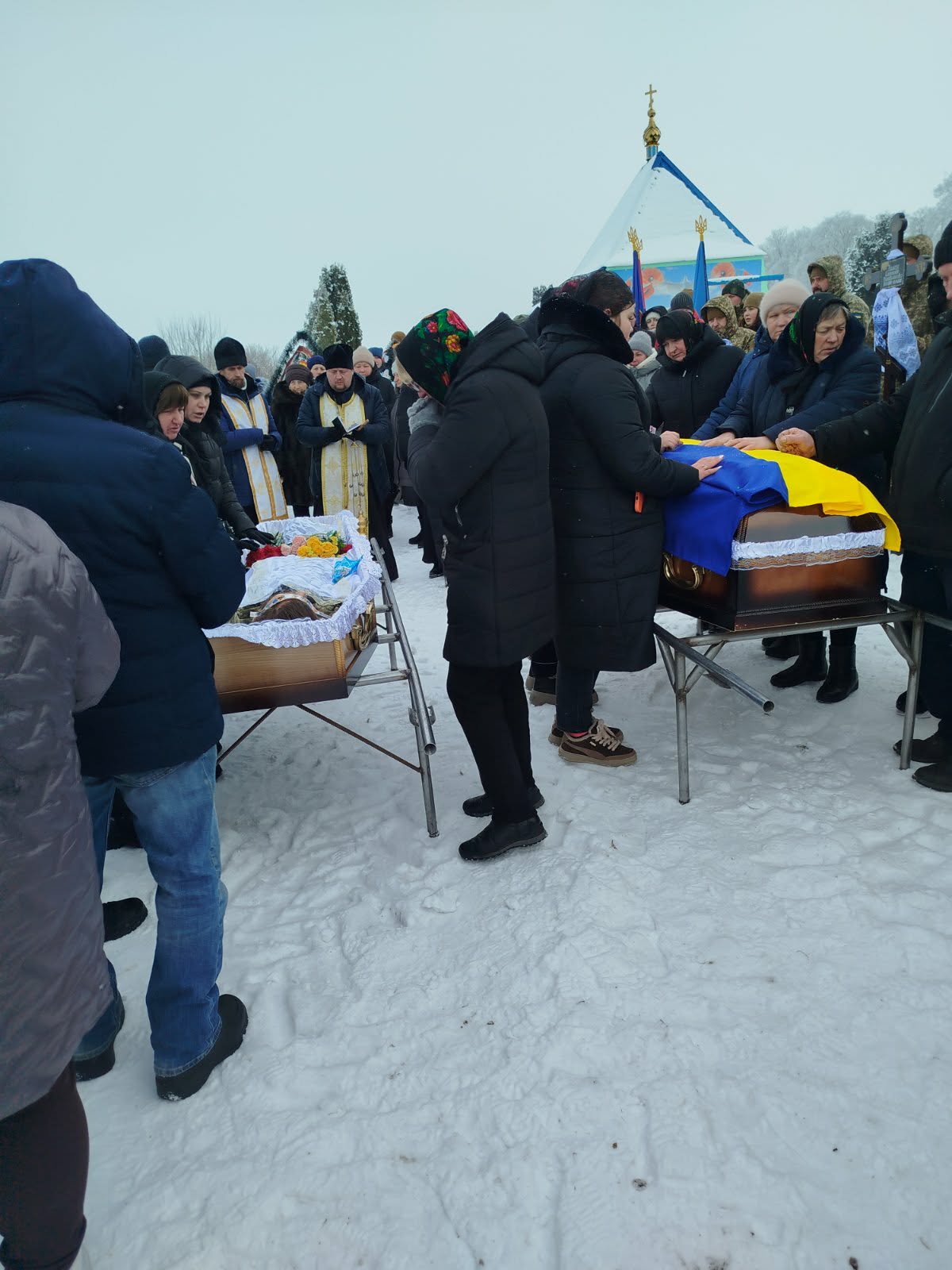 Новини Козятина - фото з Двоє молодих соколів «Сенсей» і «Вінні» тепер нас захищатимуть з небес.