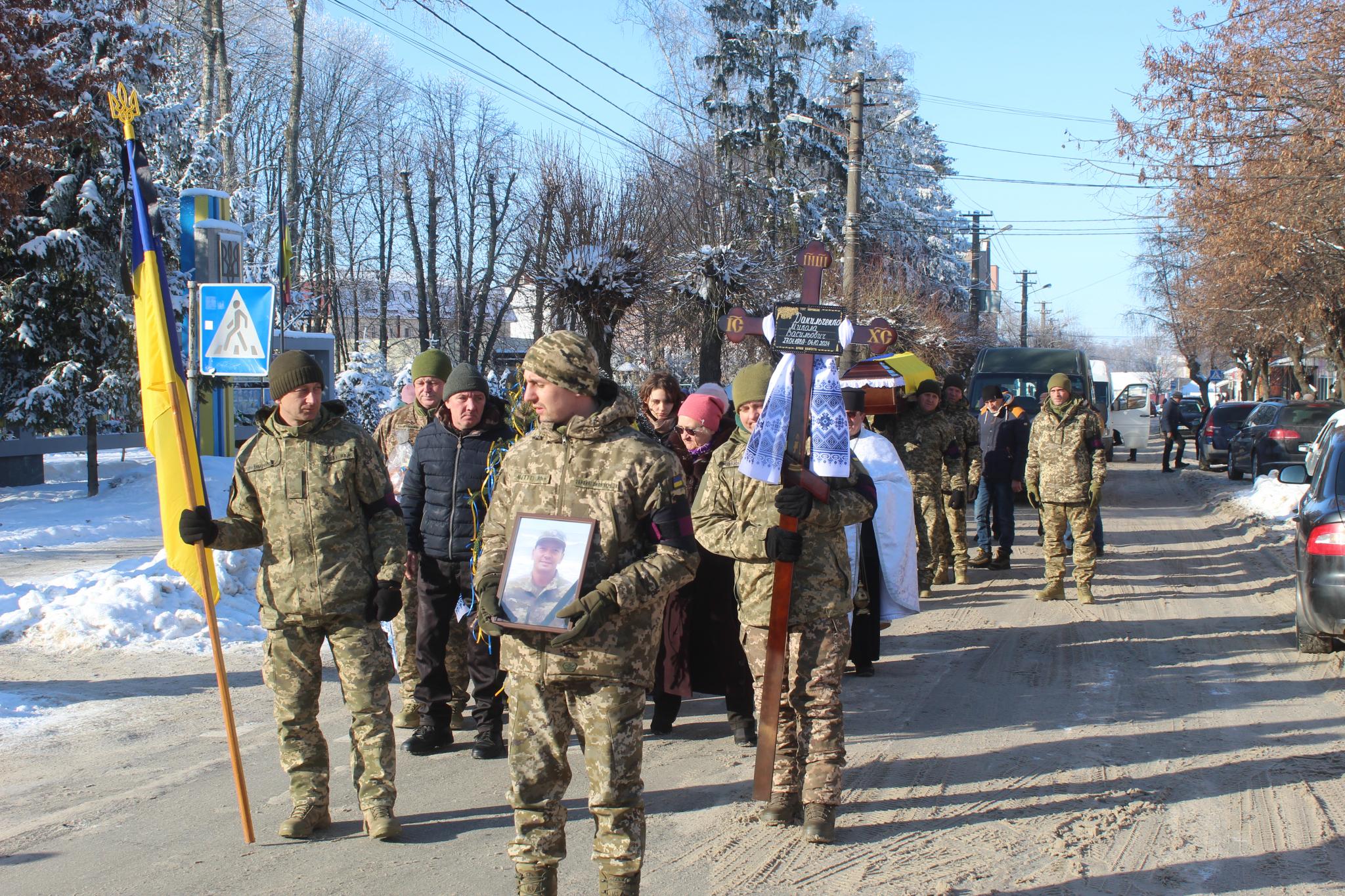 Новини Козятина - фото з Миколу виродки розстріляли, коли він стояв перед ними, вистріливши всі патрони