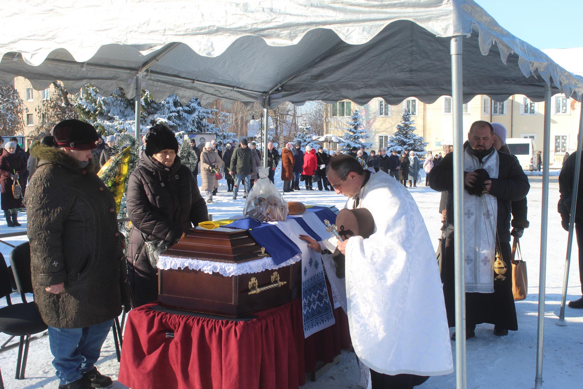 Новини Козятина - фото з Миколу виродки розстріляли, коли він стояв перед ними, вистріливши всі патрони