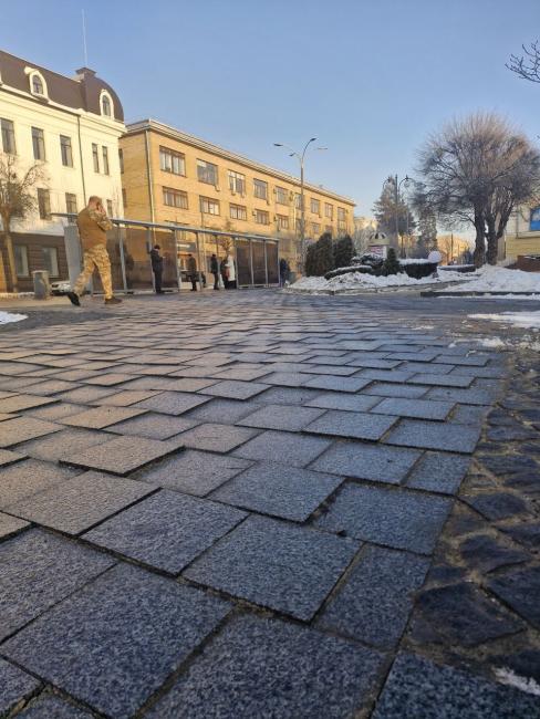 Новини Вінниці - фото з «Дністровські хвилі» за майже п’ять мільйонів: чому перекосилась нова плитка в центрі і чи будуть виправляти
