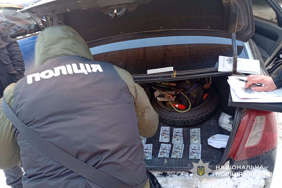 Новини Тернополя - фото з За 14 600 доларів організував переправлення через кордон — підозрюють жителя Хмельниччини