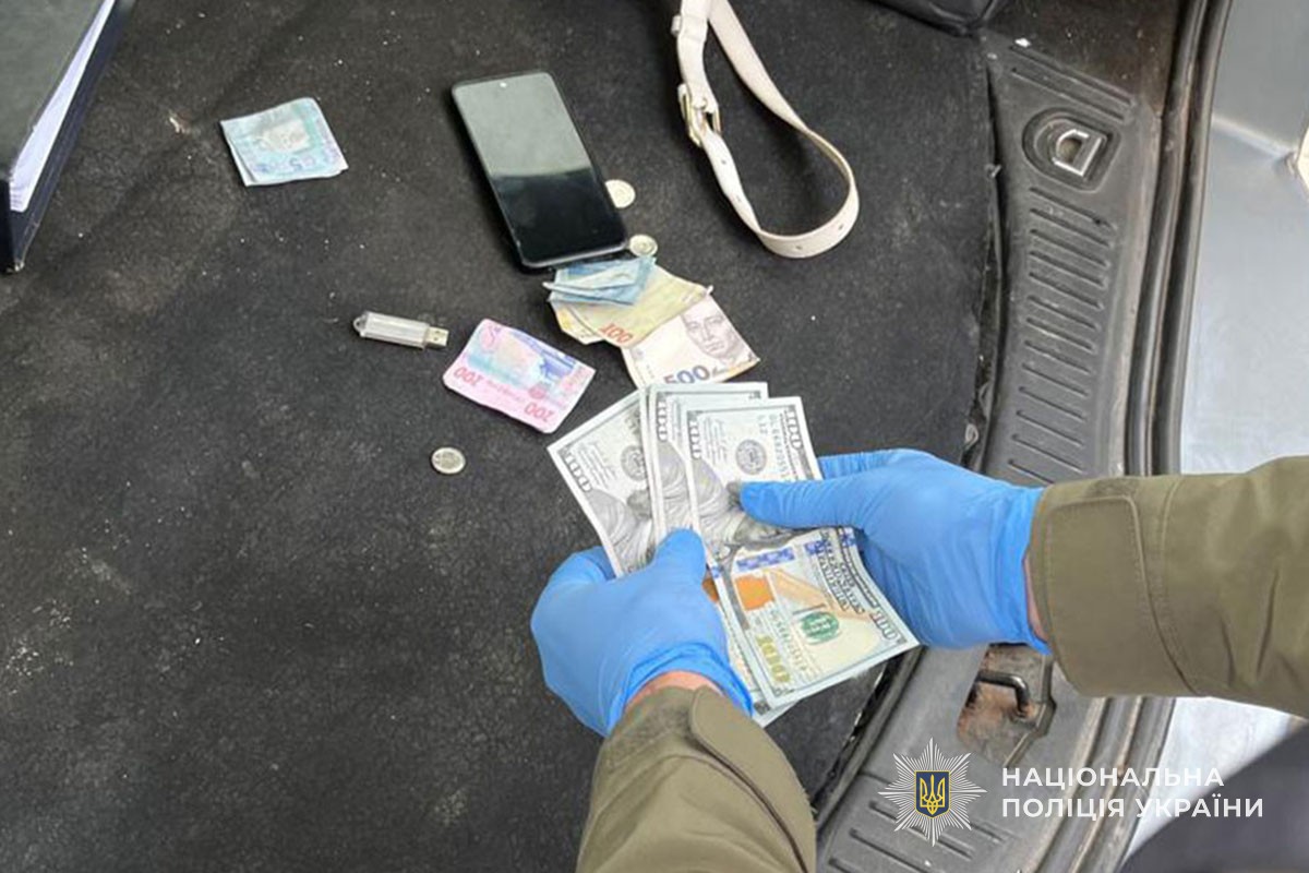 Новини Тернополя - фото з Вступ 41-річного чоловіка за гроші: судитимуть керівника коледжу з Тернопільщини