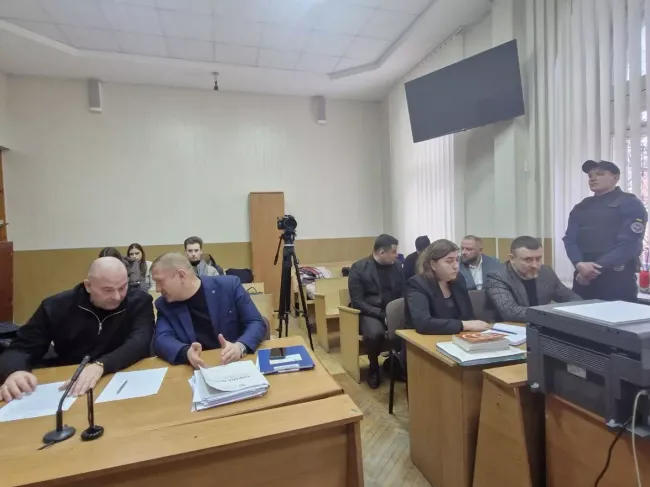 Новини Вінниці - фото з «СМС з натяками на інтим»: підозрюваний у подвійному вбивстві школярів Пономарьов отримав адмінку