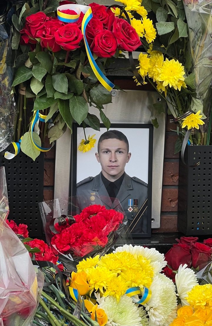 На Хмельниччині попрощалися з 26-річним Романом Ральчиком