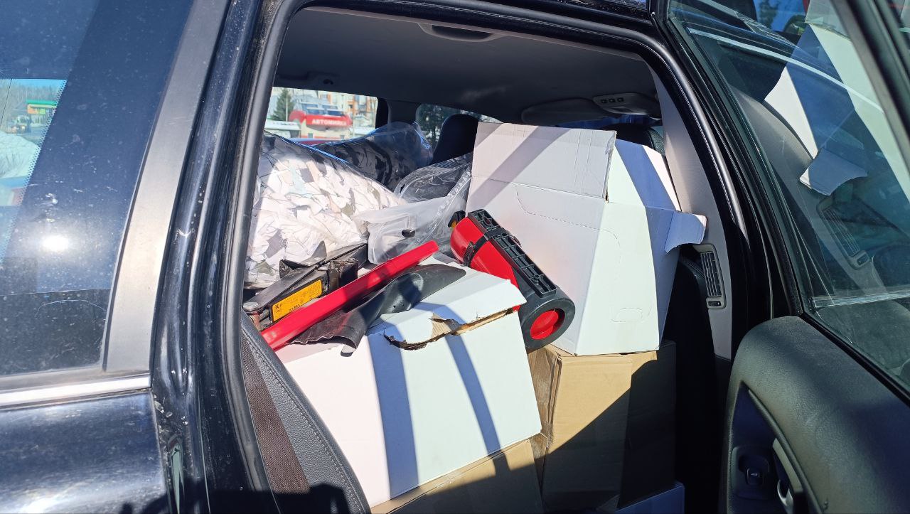 Інстафото на озері Комо та благодійні місії в Африці: куди депутати міськради їздили у відрядження