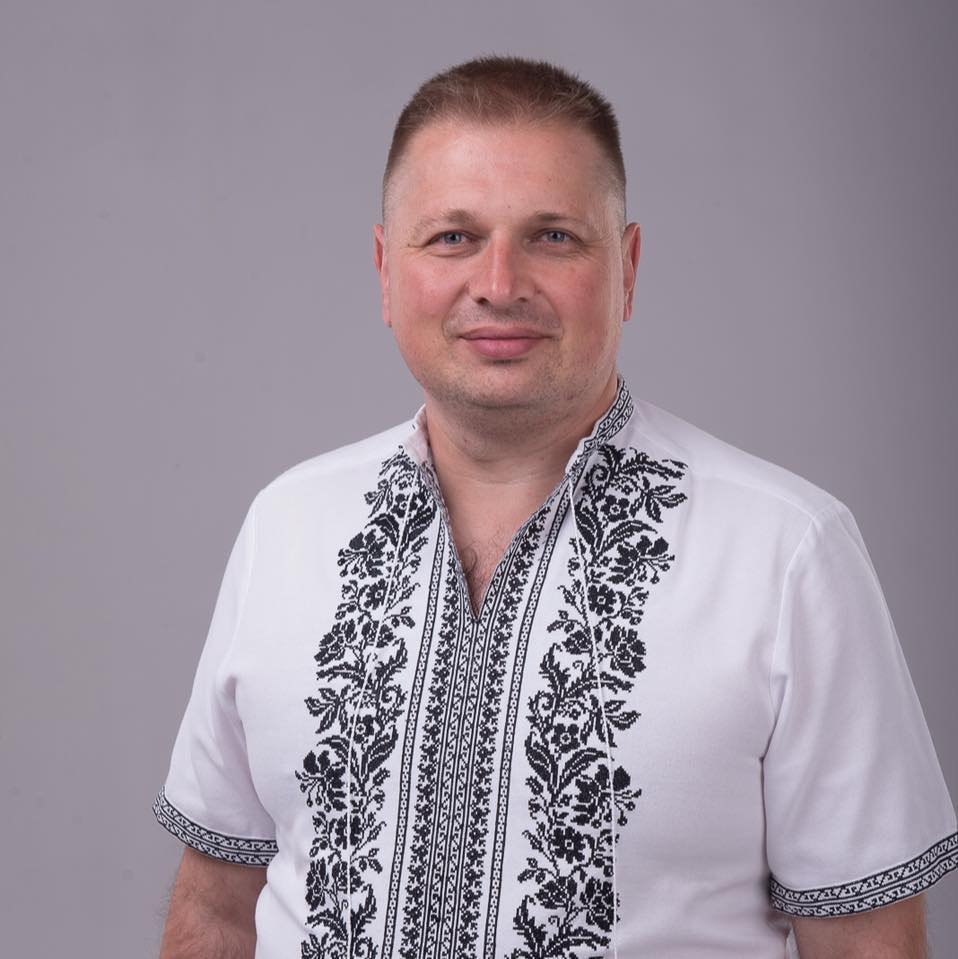 Інстафото на озері Комо та благодійні місії в Африці: куди депутати міськради їздили у відрядження