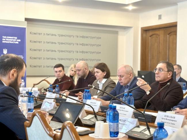 Новини Вінниці - фото з Асфальт тріщить, ями ростуть. Чи вистачить бюджету на ремонт доріг?