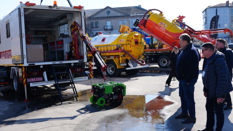 Новини Житомира - фото з Віталій Бунечко: у Коростишеві обговорили оновлення спецтехніки громад через «5-7-9» та лізинг