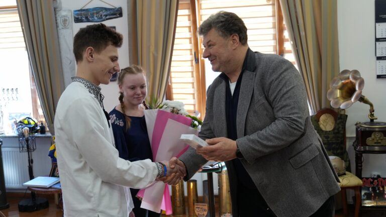 Новини Житомира - фото з #безбар’єрність: Віталій Бунечко привітав призерів Європейських змагань Спеціальної Олімпіади